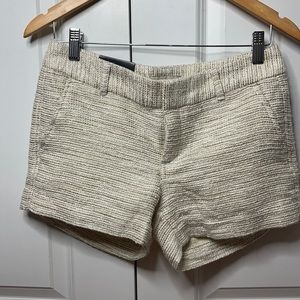Beige-white knit shorts